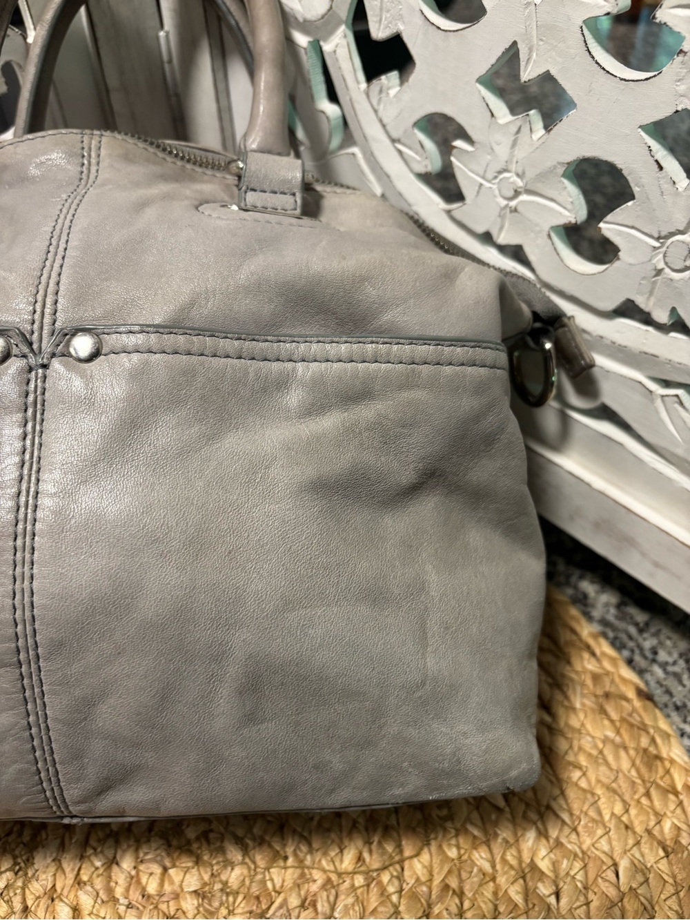 Danier Grey Leather Duffel Satchel - Picture 4 of 14